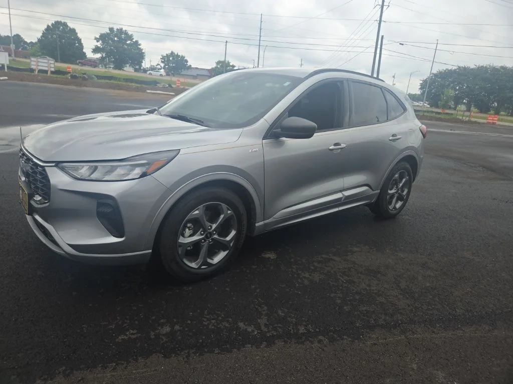 Used 2023 Silver Ford ST-Line image 4