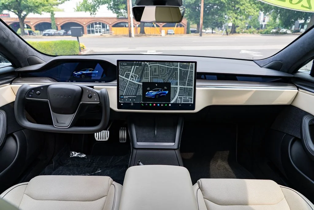 Used 2021 Blue Tesla Plaid image 10