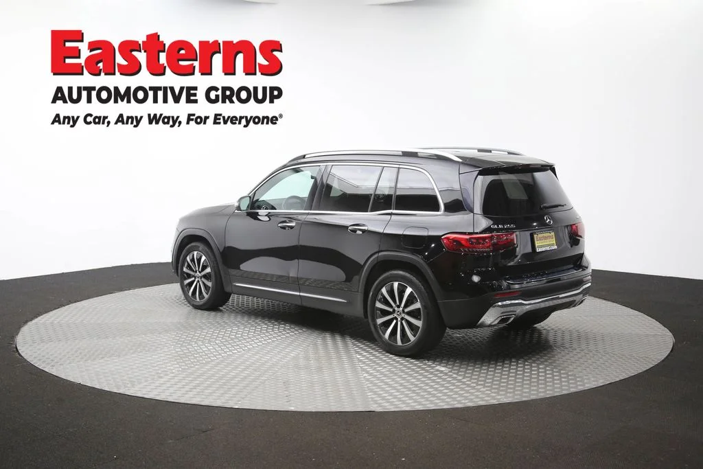 Used 2022 Black Mercedes-Benz GLB 250 image 64
