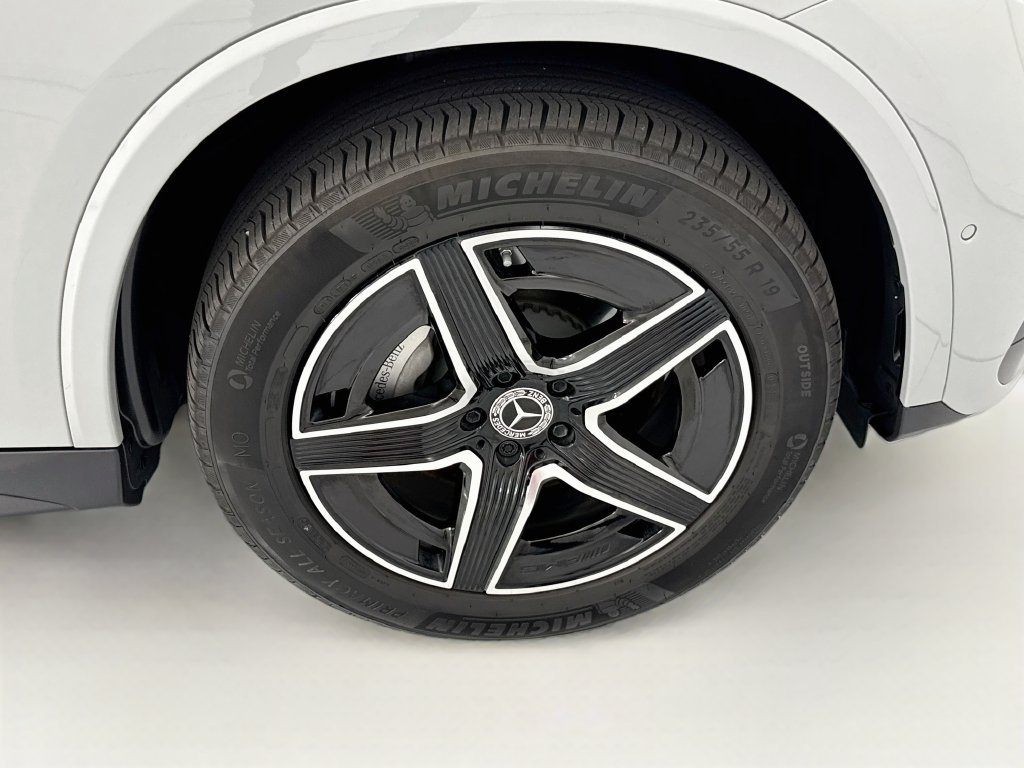 Certified Used 2026 MANUFAKTUR Alpine Gray Mercedes-Benz GLC 300 image 30