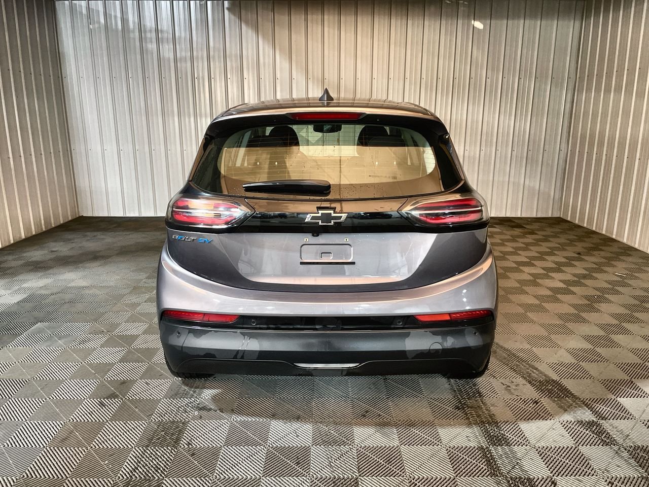 Used 2022 GRAY GHOST METALLIC Chevrolet 2LT image 42