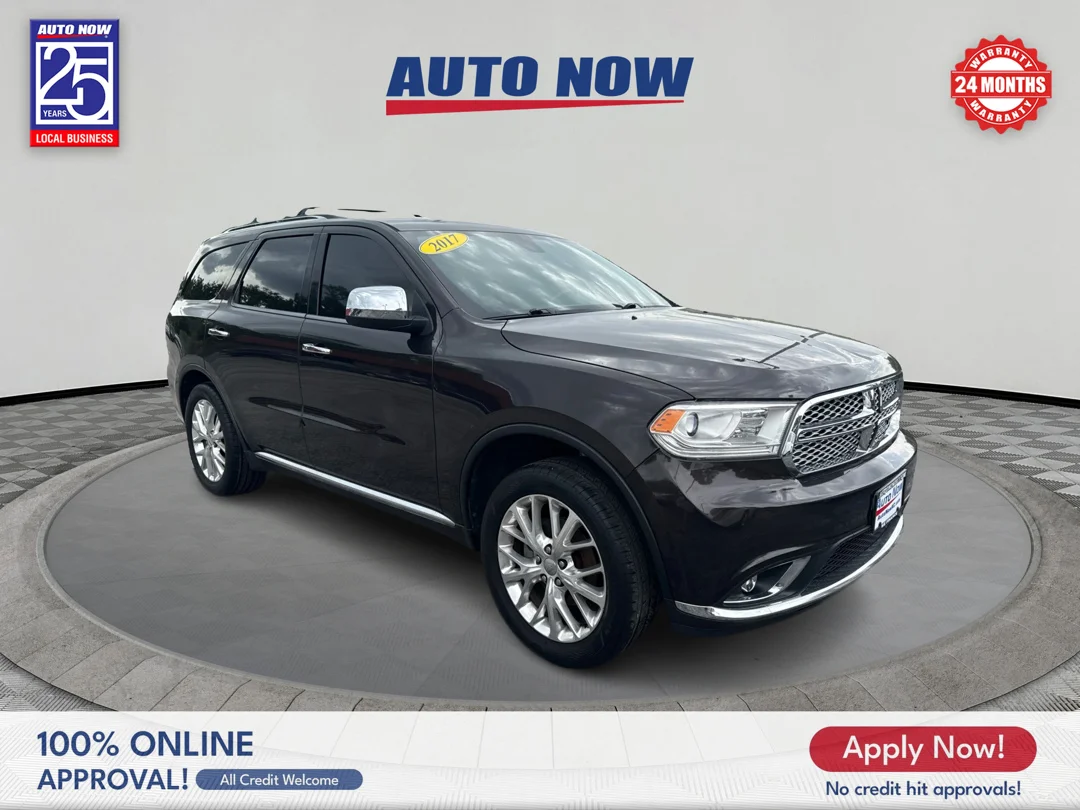 Used 2017 Brown Dodge SXT RWD image 6