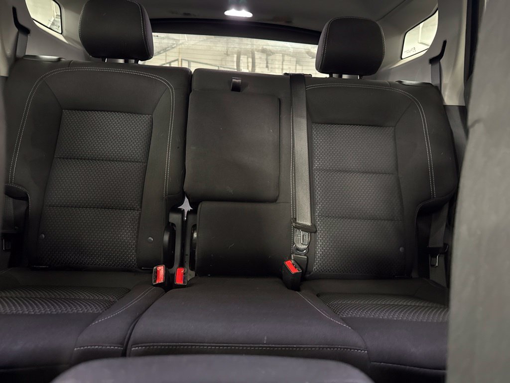 Used 2023 Silver GMC SLE image 22