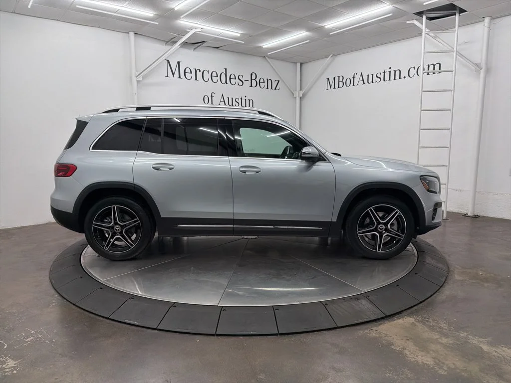 Used 2026 Silver Mercedes-Benz GLB 250 image 8