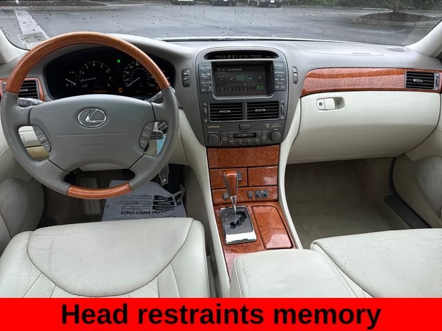 Used 2004 Silver Lexus 430 image 22