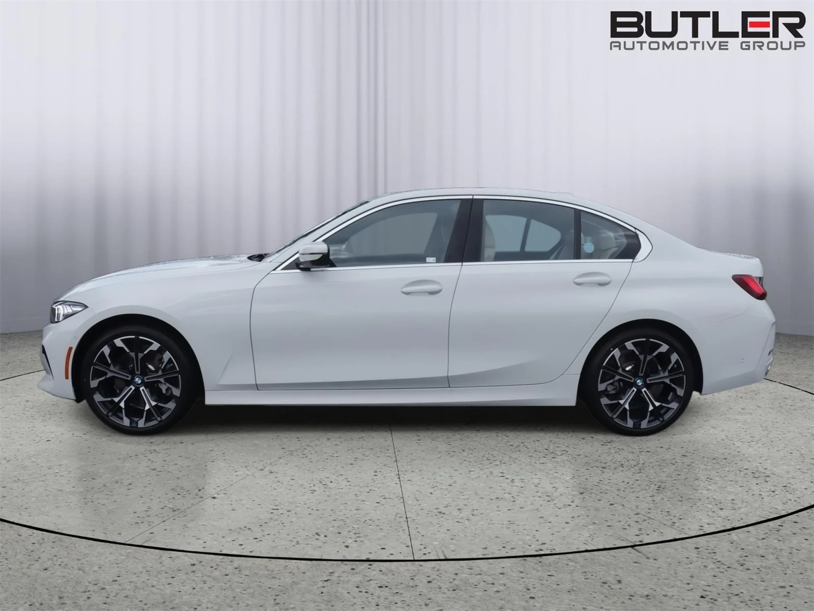New 2026 Alpine White BMW 330i image 3