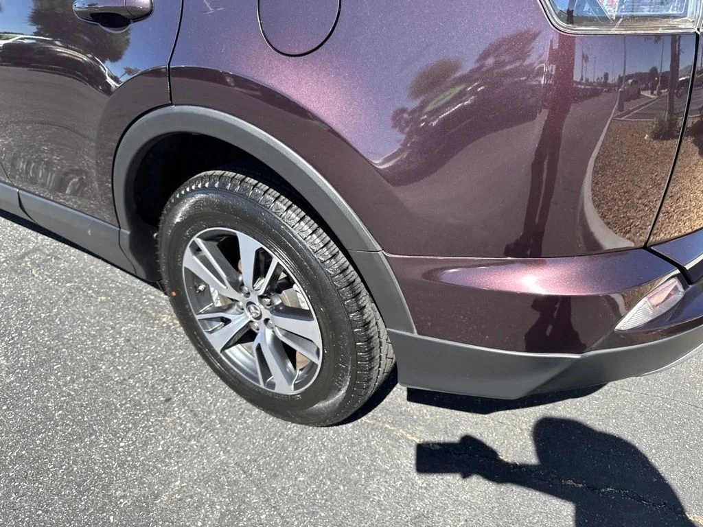Used 2017 Black Toyota XLE image 9