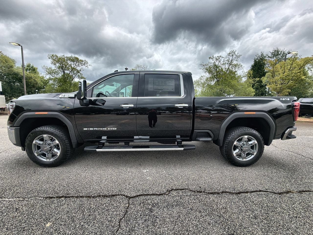 New 2026 Onyx Black GMC SLT image 5