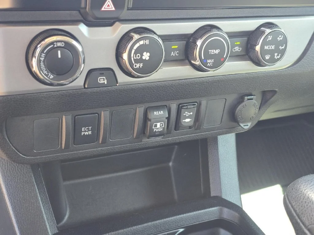 Used 2019 Midnight Black Toyota SR image 24