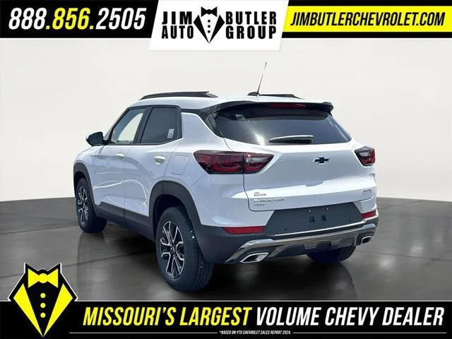 New 2026 Iridescent Pearl Tricoat Chevrolet ACTIV image 2