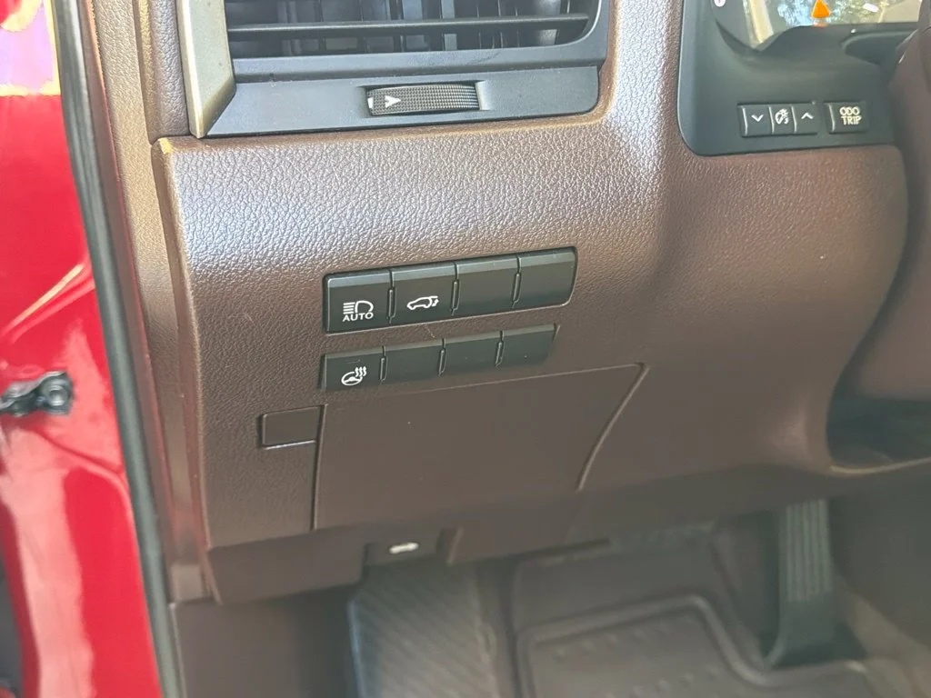 Used 2018 Red Lexus 350 image 43