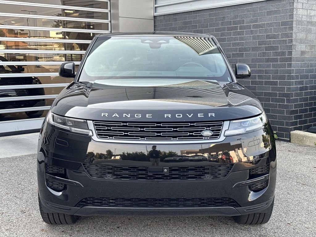 Certified Used 2024 Santorini Black Metallic Land Rover SE image 2