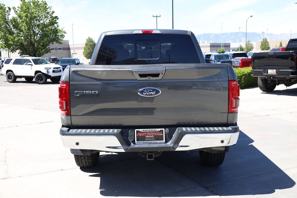 Used 2015 Magnetic Metallic Ford Lariat image 5
