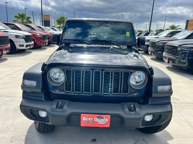 Used 2025 Black Jeep Sport image 2