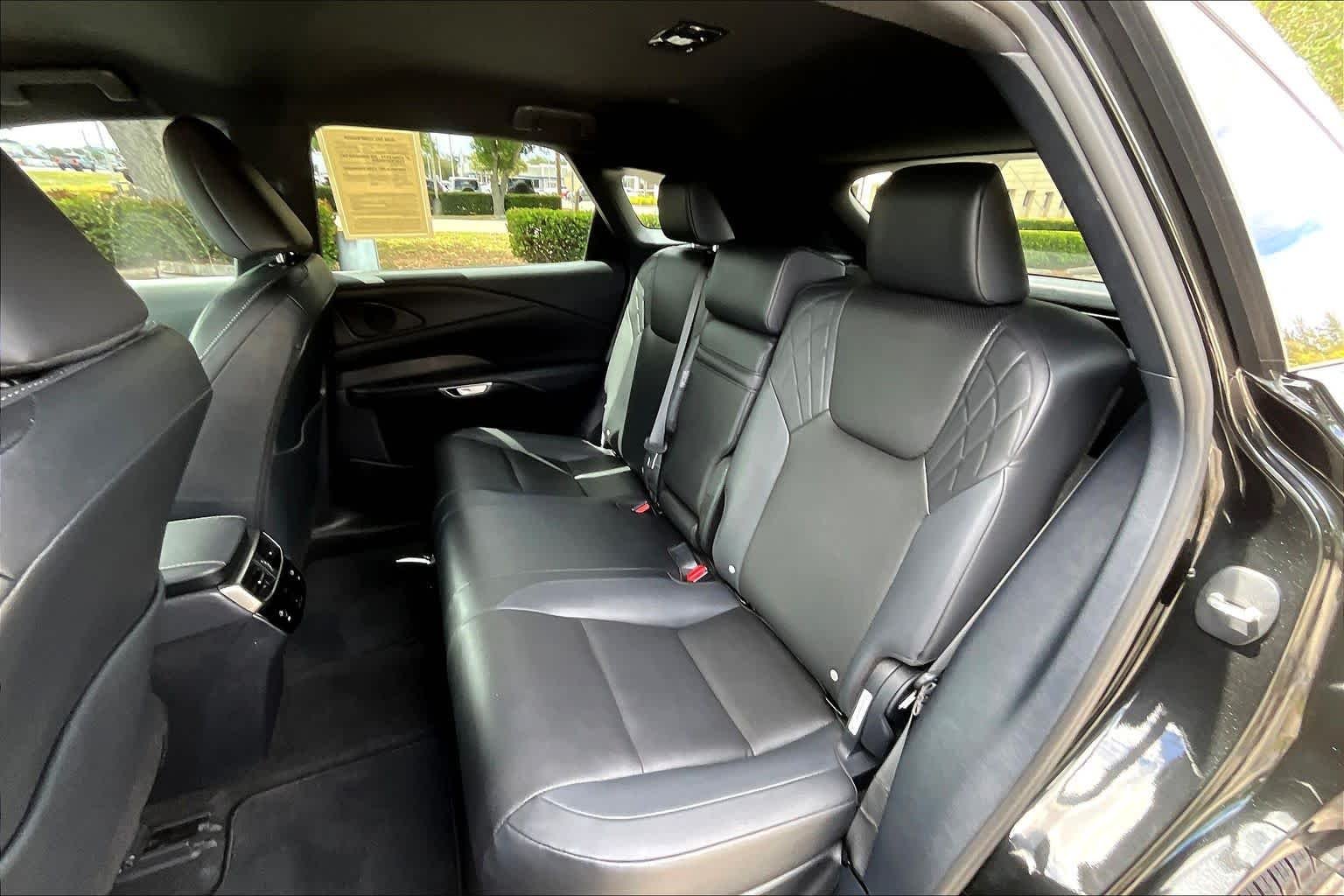 2024 Lexus RX 350 - Photo 21