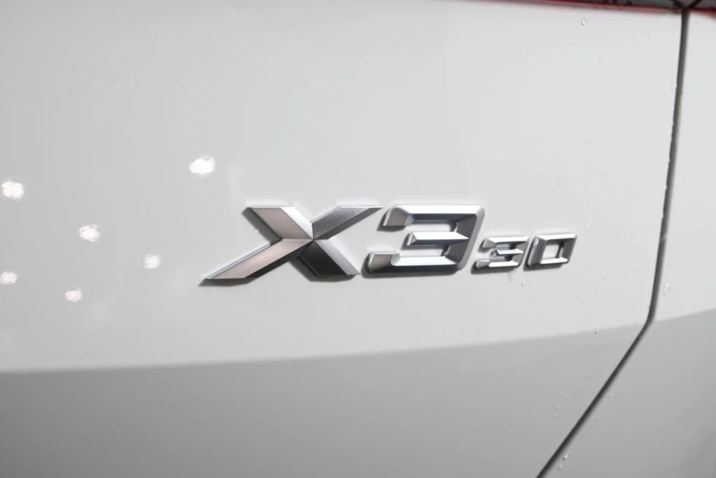 New 2026 White BMW 30 xDrive image 39