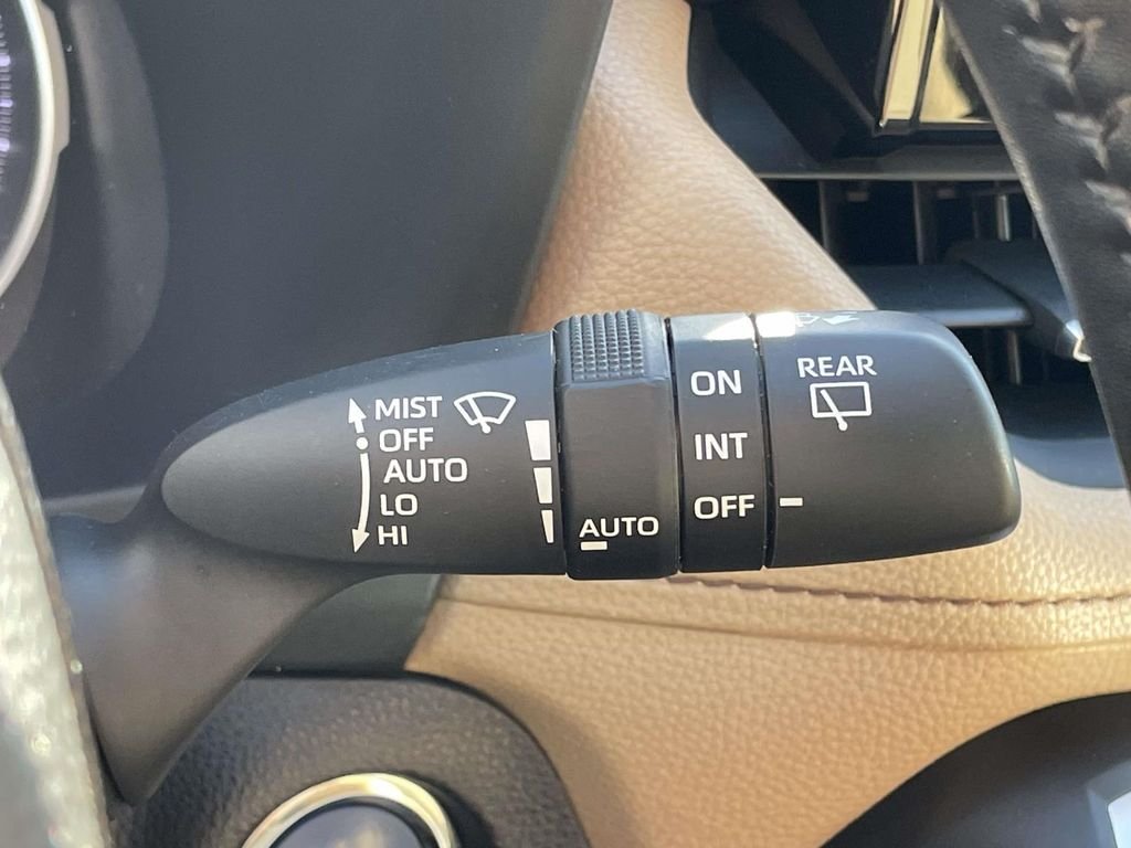 2021 Toyota RAV4 XLE Premium - Photo 14