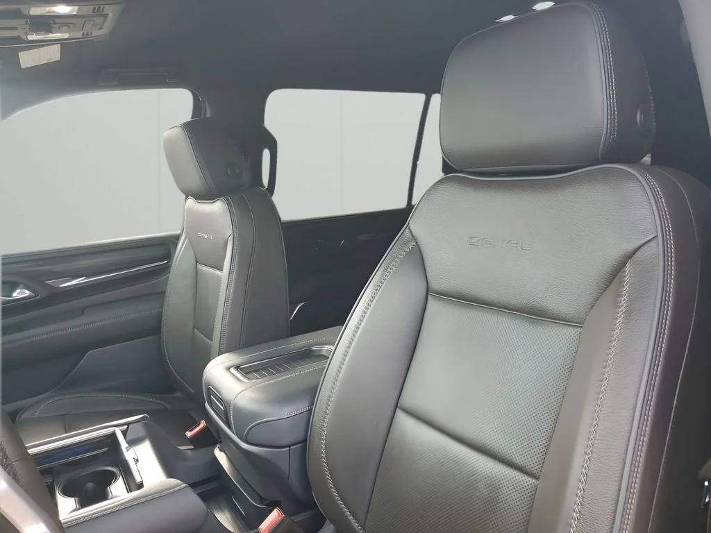 Used 2023 Black GMC Denali image 32
