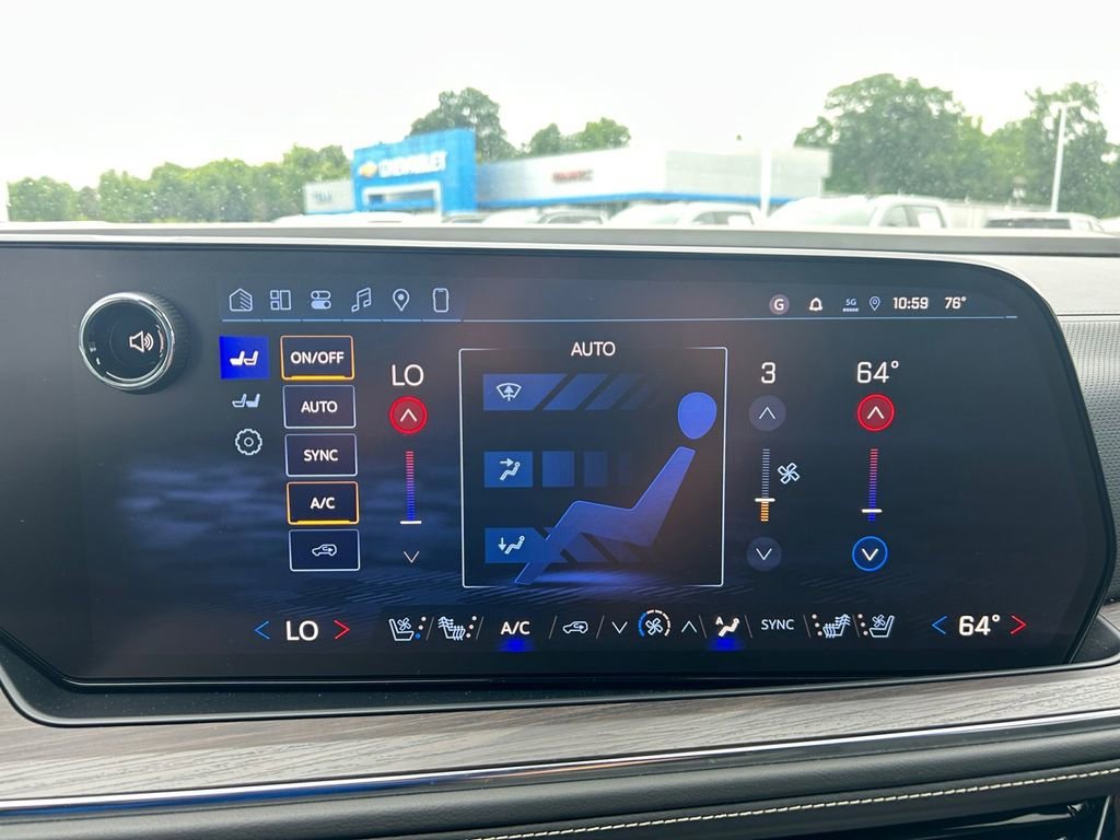 2026 Chevrolet Suburban Premier - Photo 25