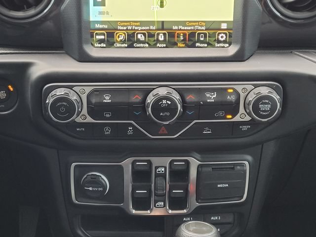 Used 2023 White Jeep Sport Altitude image 17