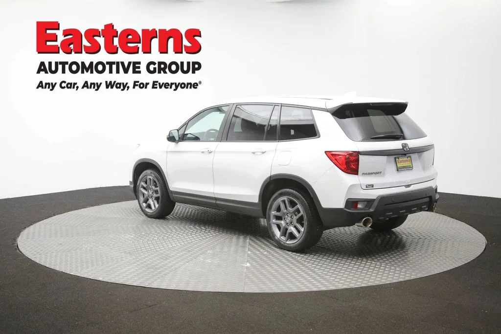 Used 2023 White Honda EX-L image 66