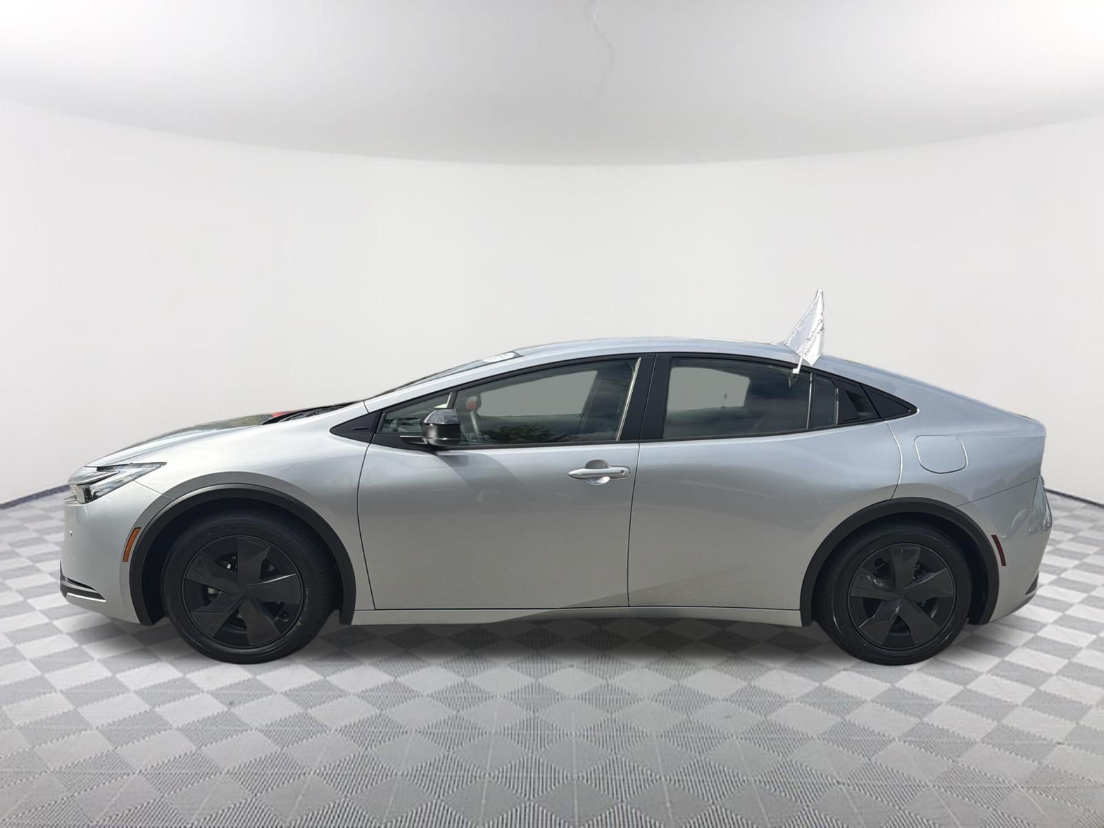 Certified Used 2025 Cutting Edge Toyota LE image 14