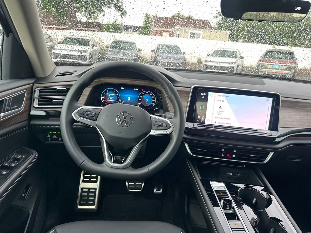 New 2026  Volkswagen 2.0T SEL Premium R-Line image 17