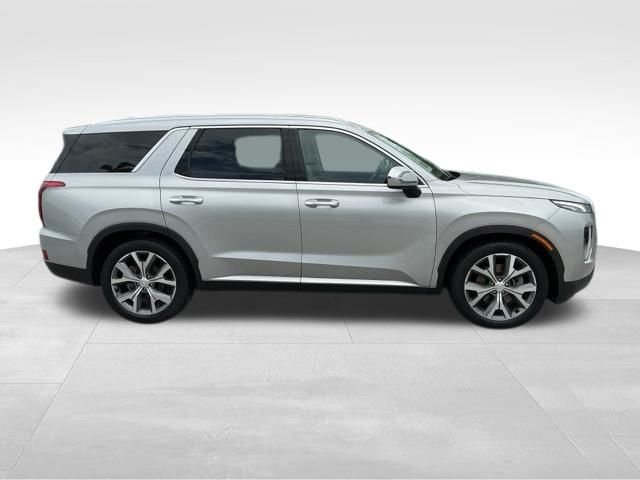 Used 2021 Silver Hyundai SEL image 3