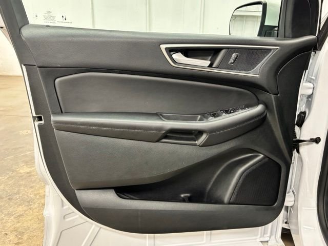 Used 2024 White Ford SEL image 18