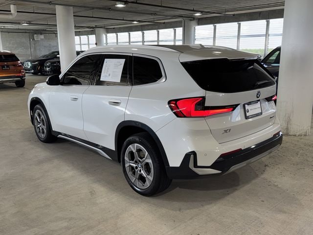 Used 2023 White Metallic BMW xDrive28i image 6