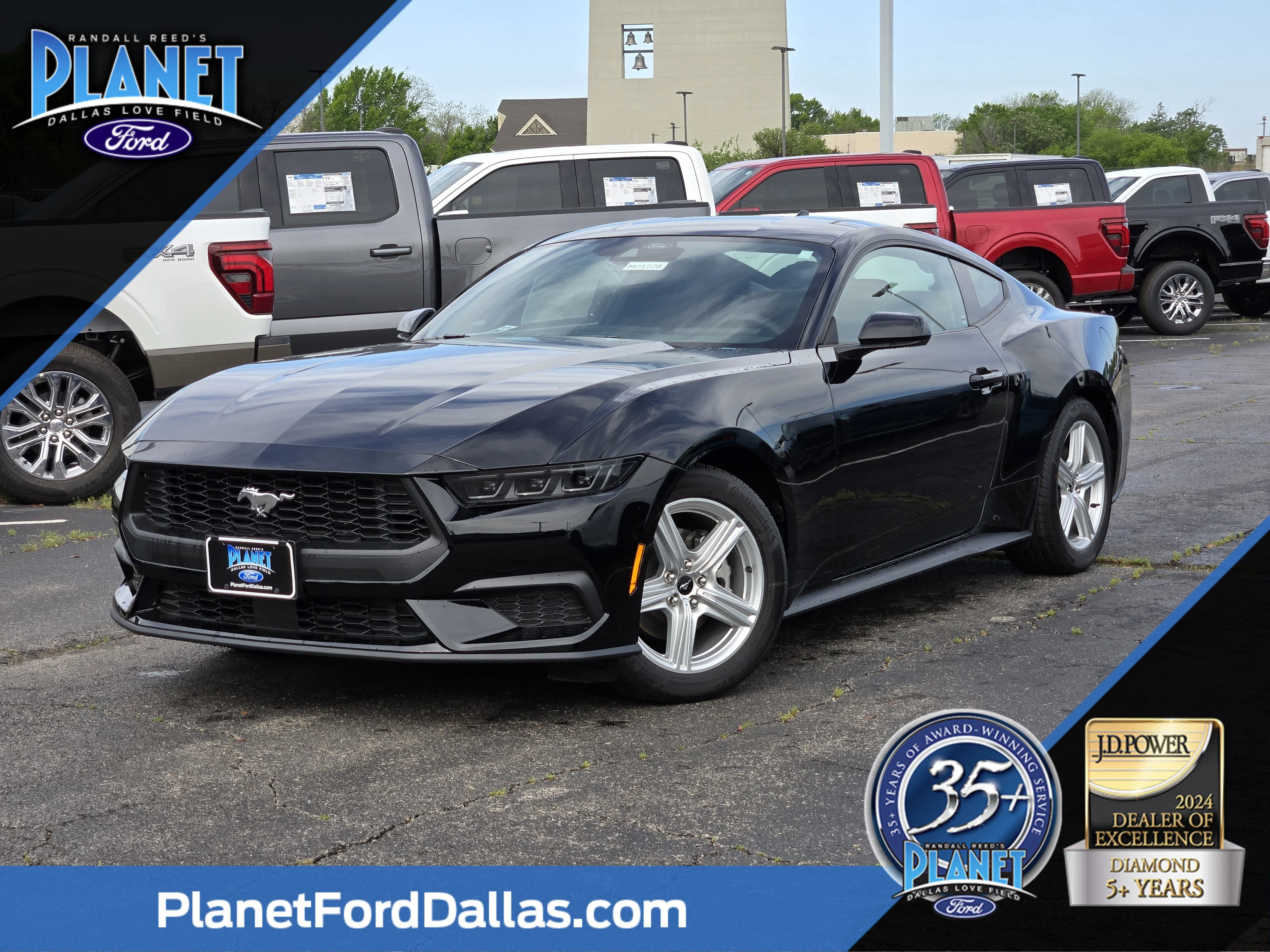2026 Ford Mustang EcoBoost Fastback's photo