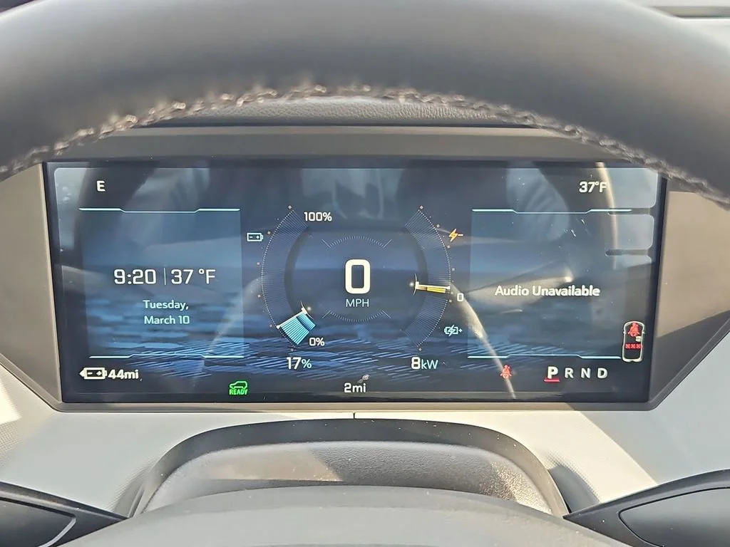 New 2027 Summit White Chevrolet LT image 15