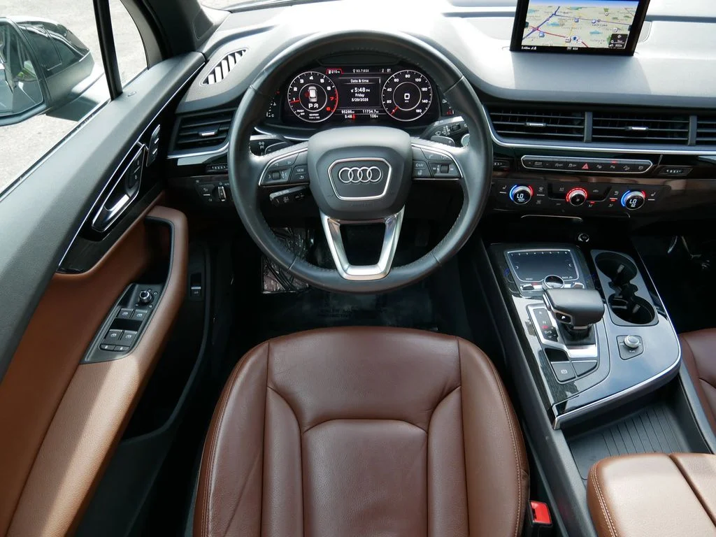 Certified Used 2019  Audi  image 12