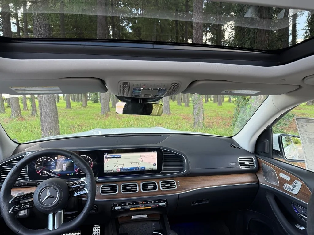 Used 2026 Polar White Mercedes-Benz GLS 450 image 3