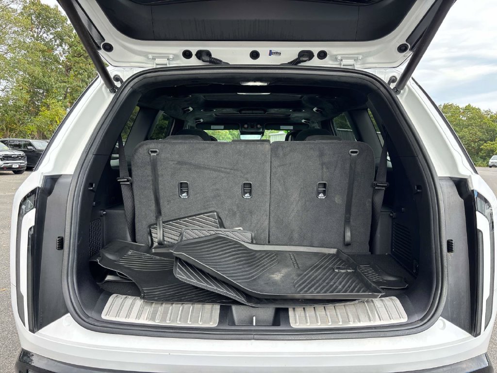 Used 2027 White Kia X-Line SX-Prestige image 15