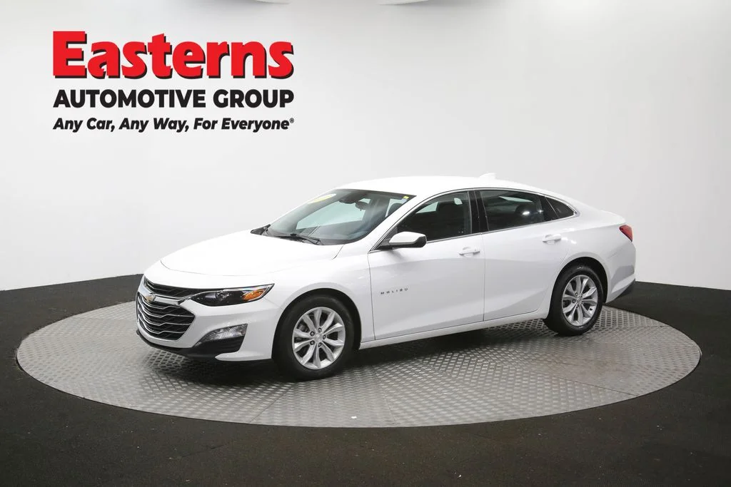 Used 2025 White Chevrolet LT image 59
