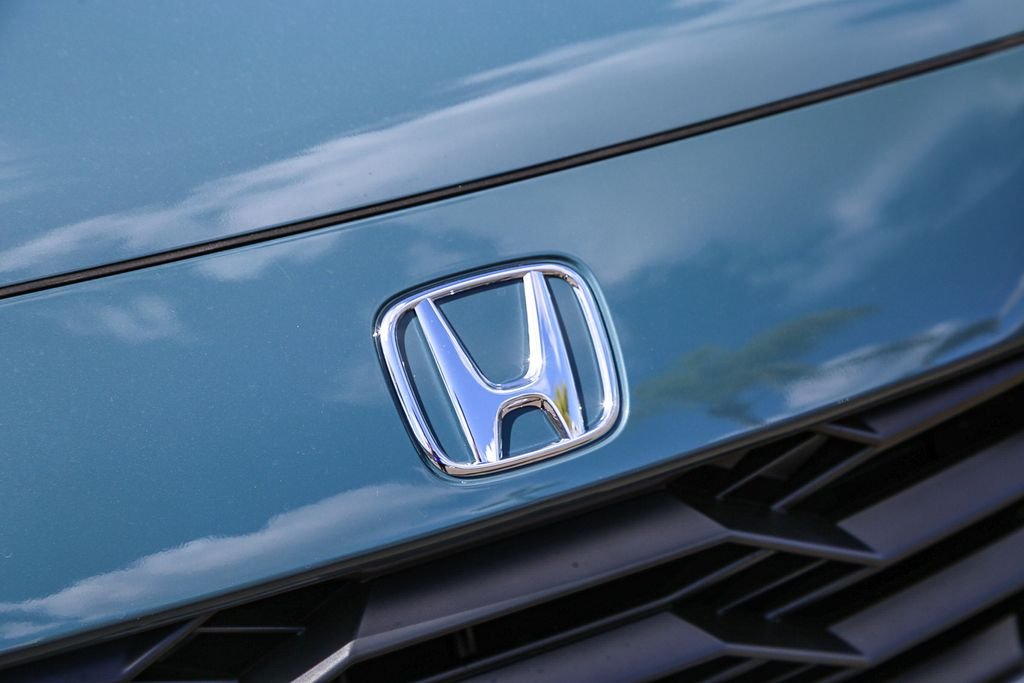 New 2027 Nordic Forest Pearl Honda Sport image 12