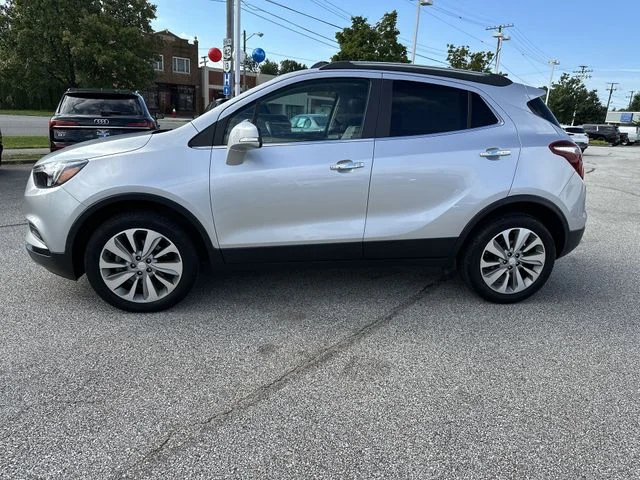 Used 2019 Silver Buick Preferred image 33