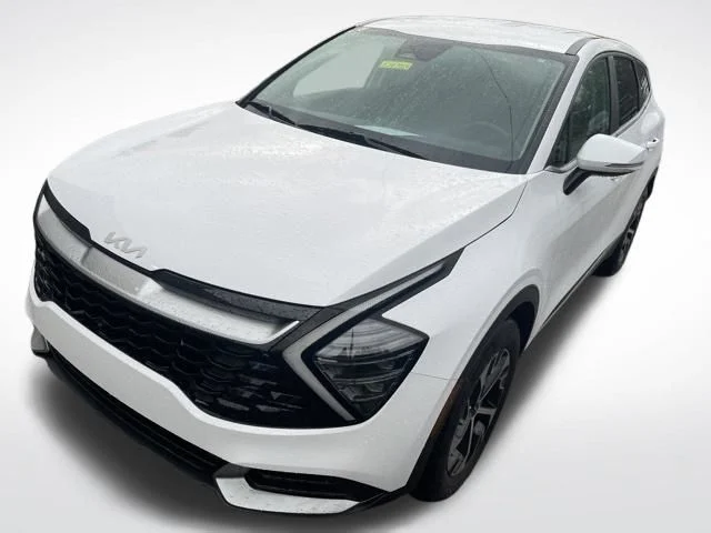 Used 2024 White Kia EX image 4
