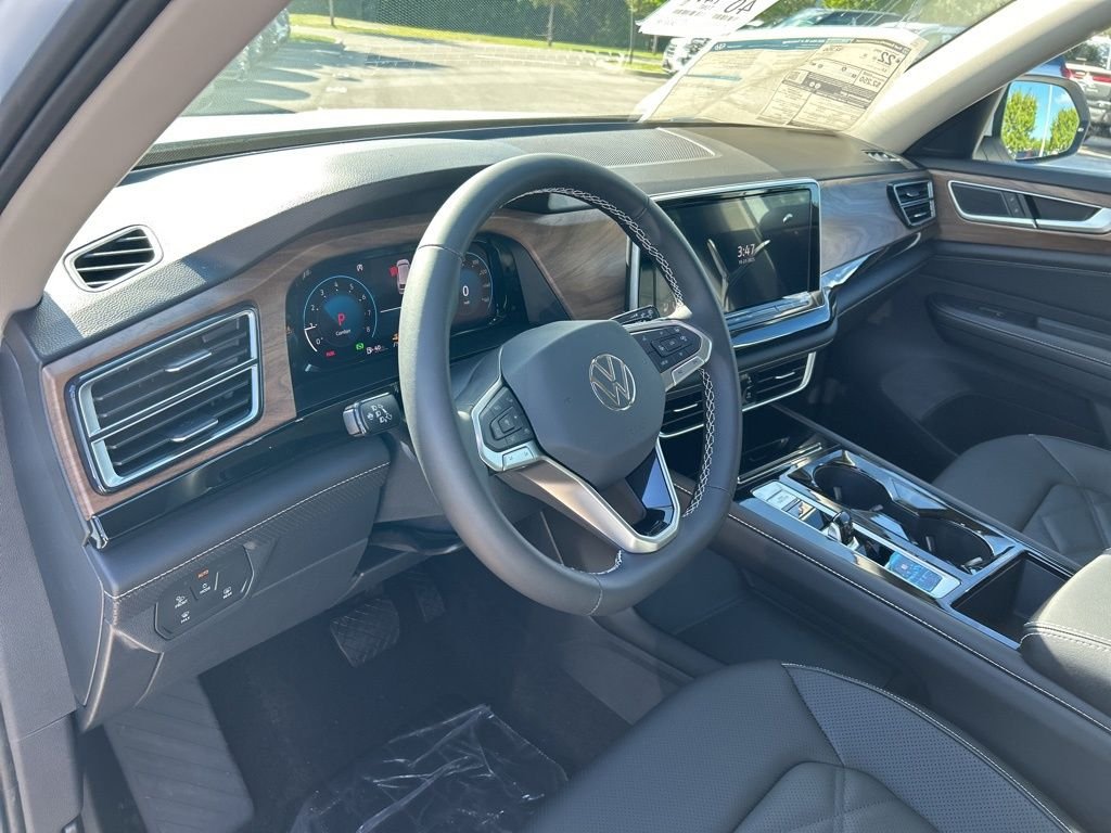 2026 Volkswagen Atlas SE w/Tech - Photo 17
