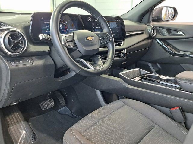 Used 2025 Mosaic Black Metallic Chevrolet LT image 8