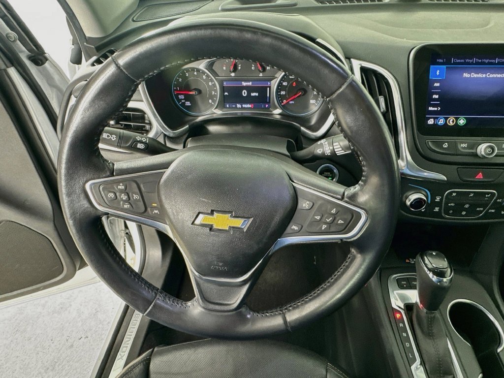 Used 2020 Iridescent Pearl Tricoat Chevrolet Premier image 11