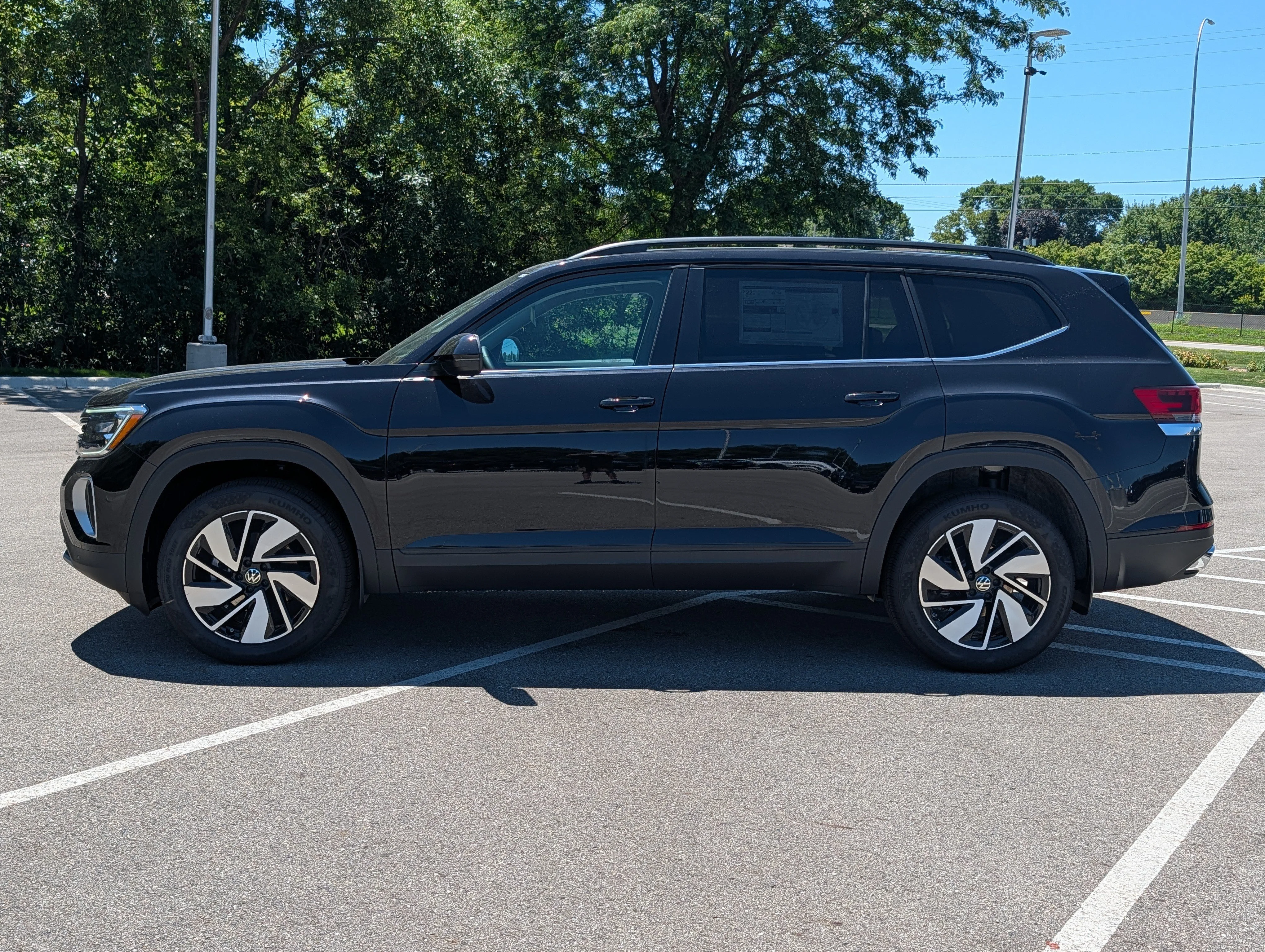 New 2026 Deep Black Pearl Volkswagen 2.0T SE w/Technology image 3