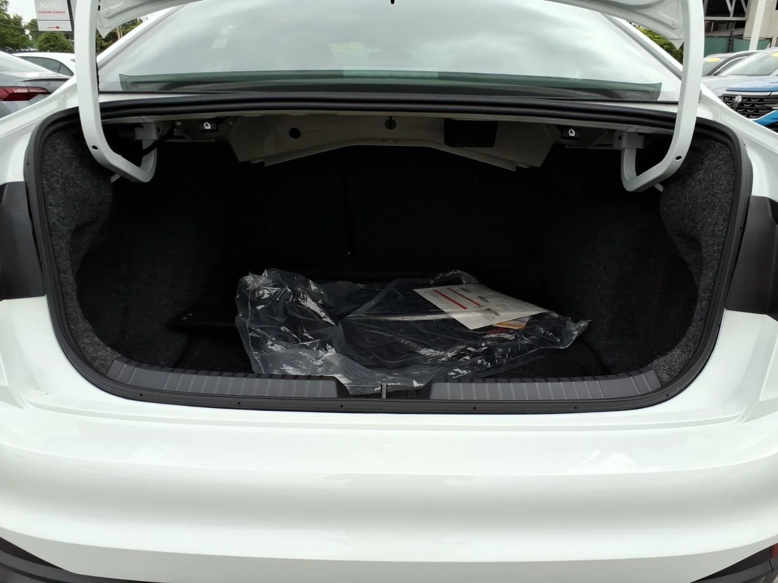 Certified Used 2025 Pure White Volkswagen Autobahn image 16