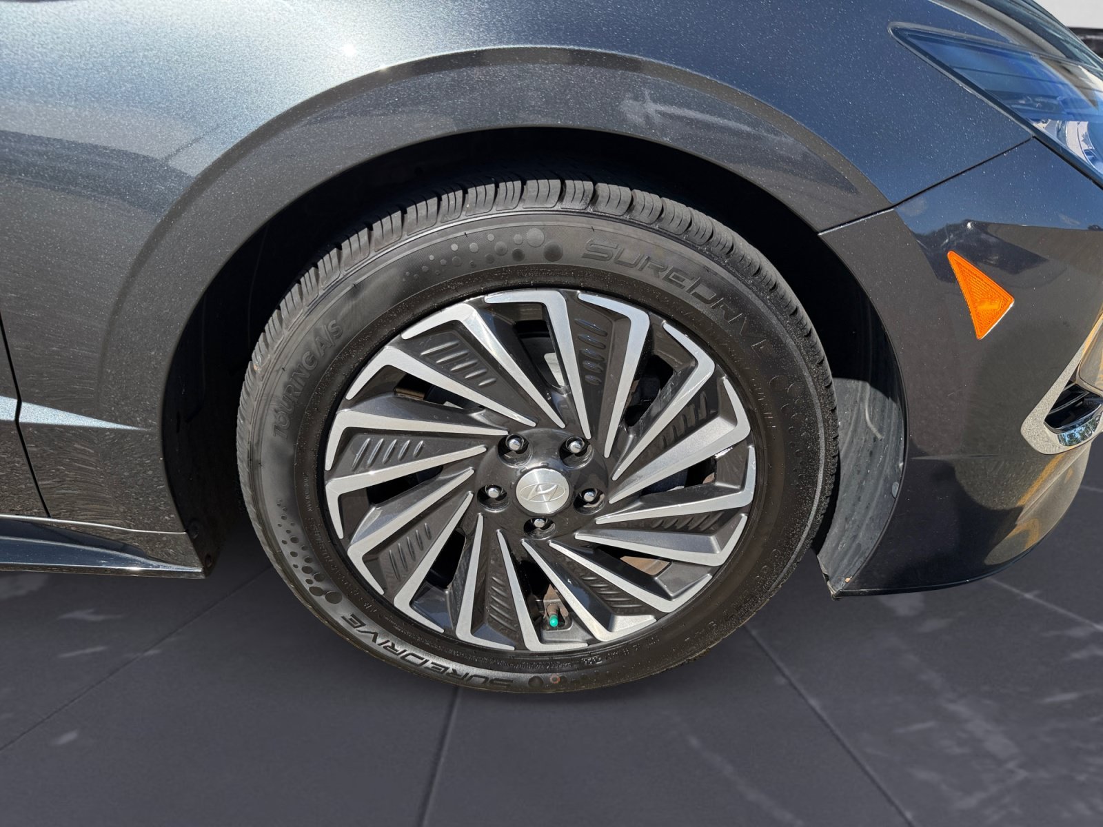 Used 2022 Portofino Gray Hyundai SEL image 37