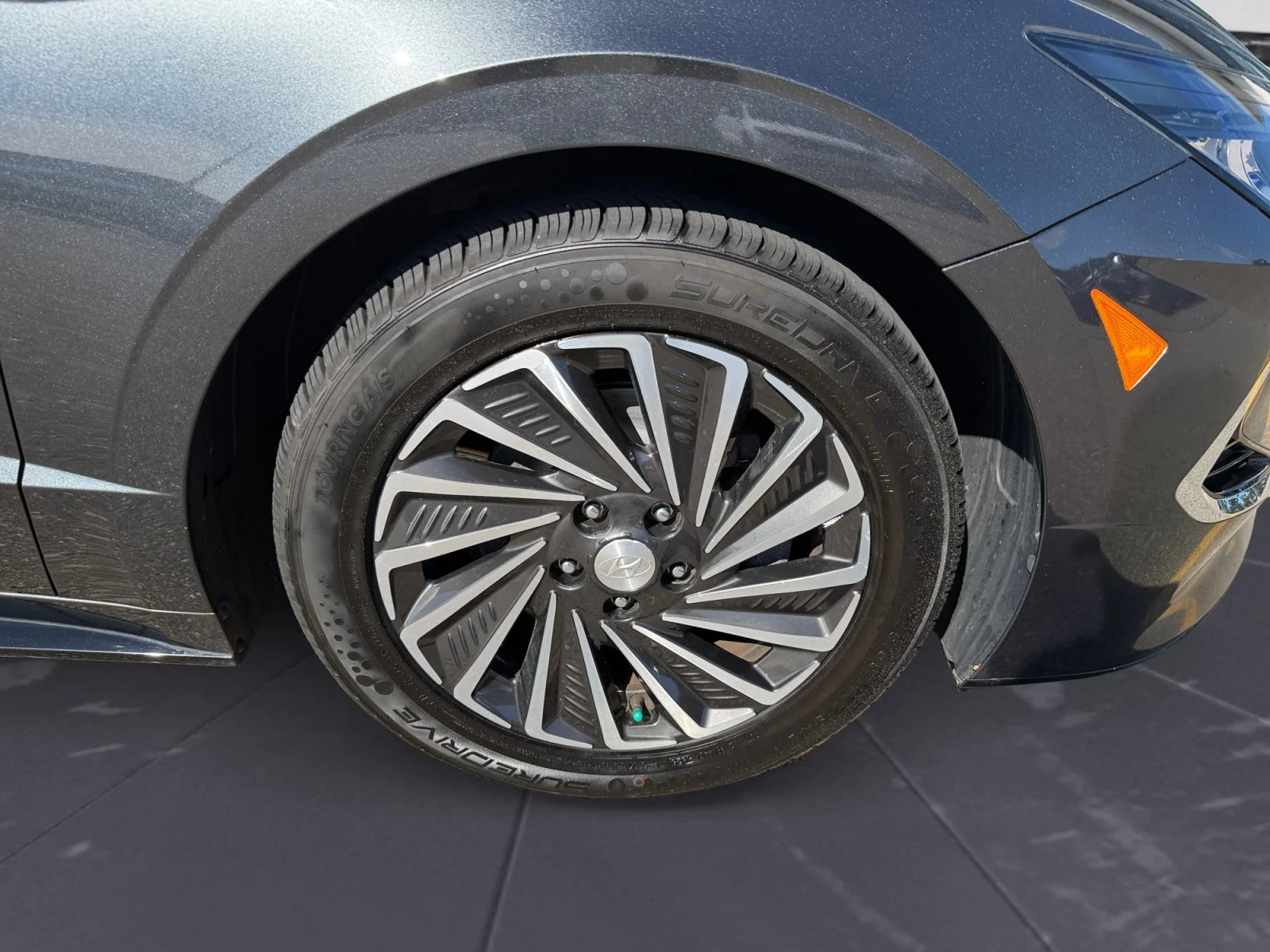 Used 2022 Portofino Gray Hyundai SEL image 37
