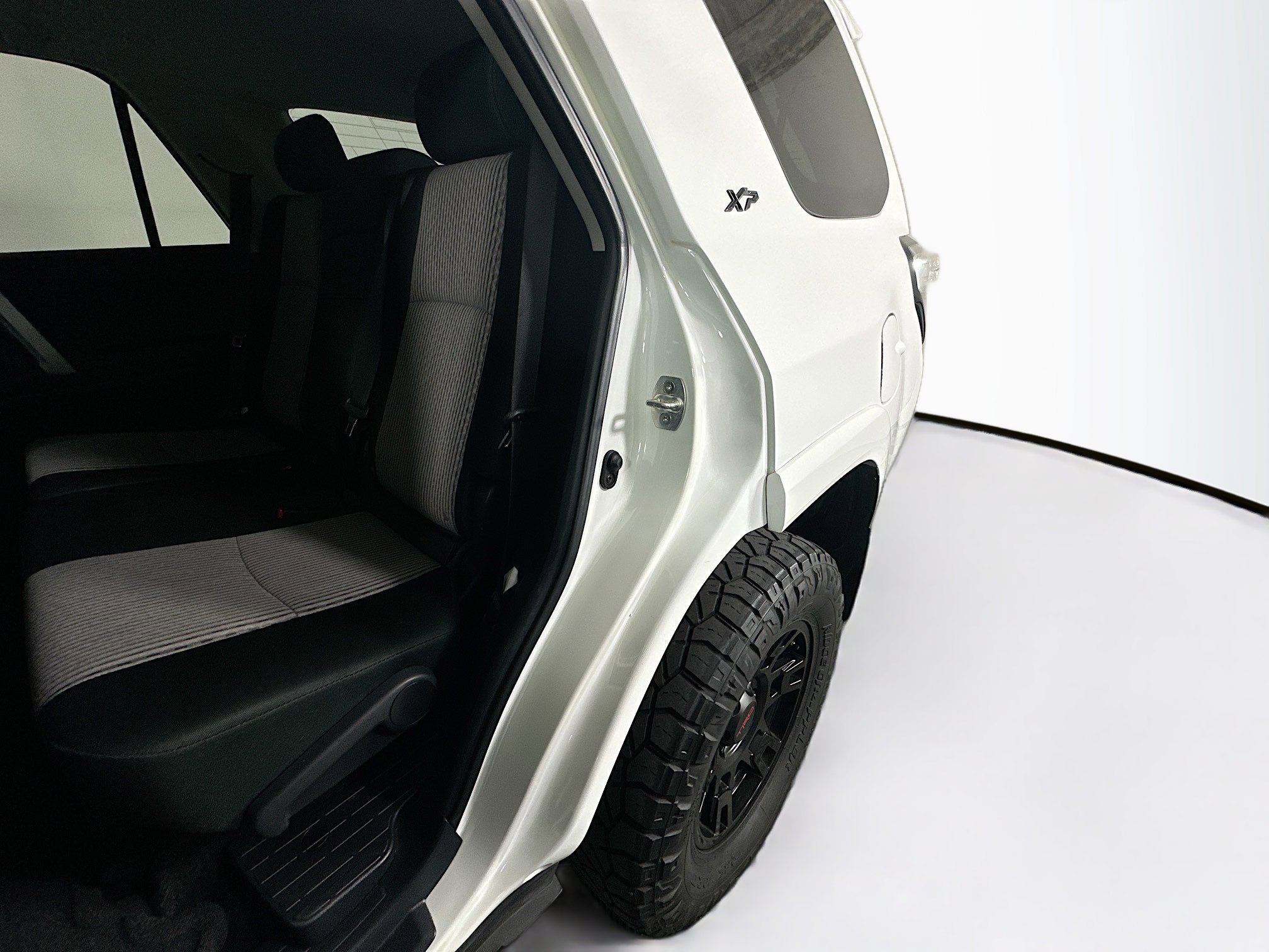 Used 2022 White Toyota SR5 image 26