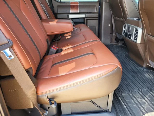 Used 2020  Ford XL image 28