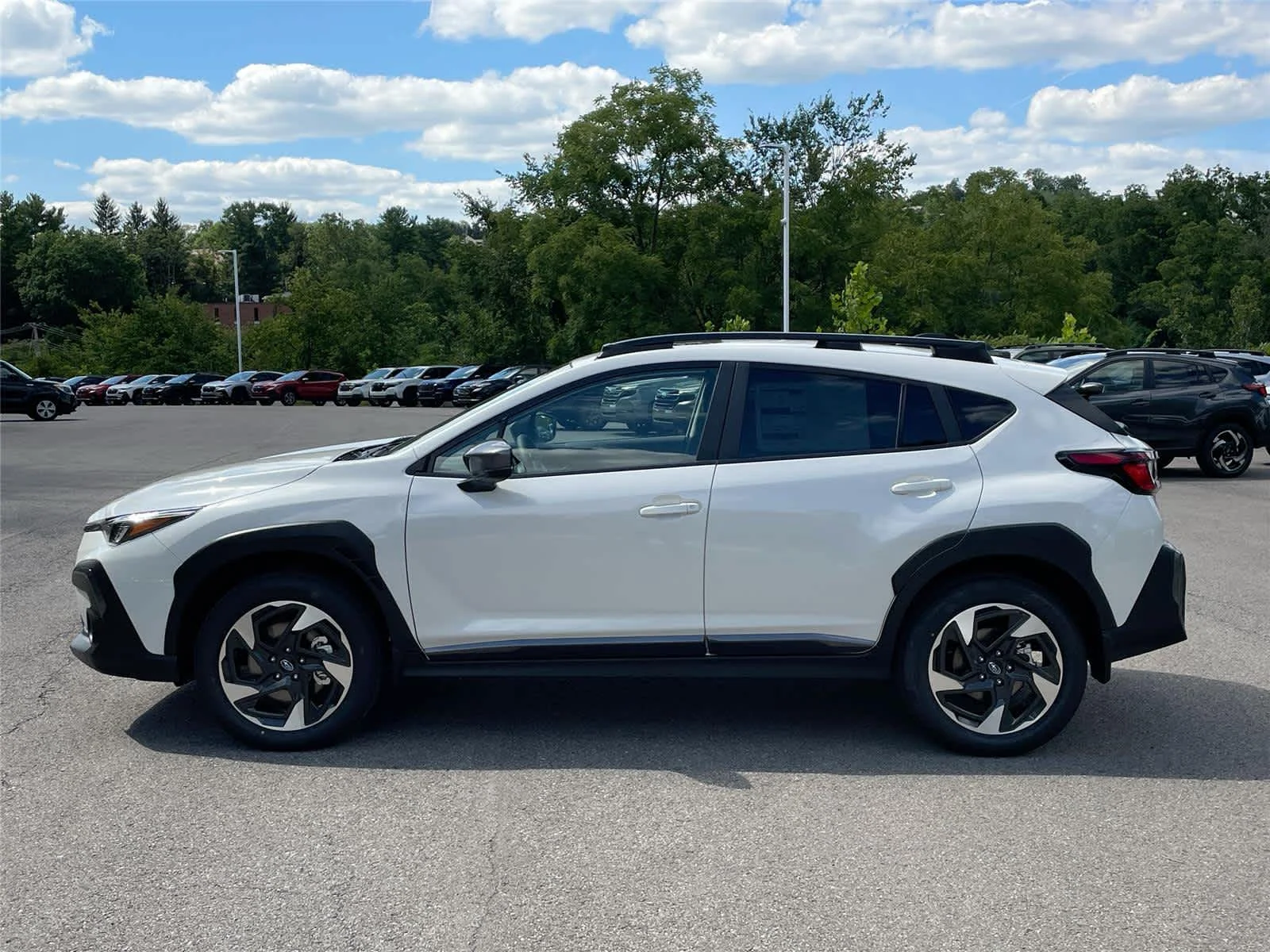 New 2026 CRYSTAL WHITE PEARL Subaru Limited image 2