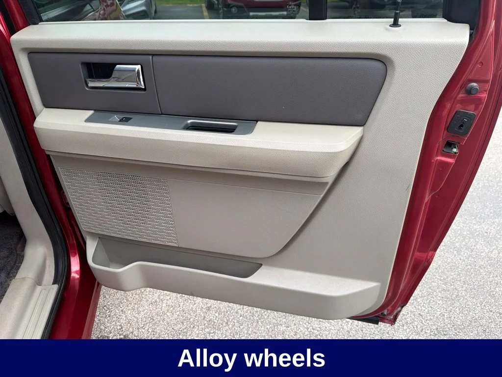 Used 2008  Ford SSV image 24